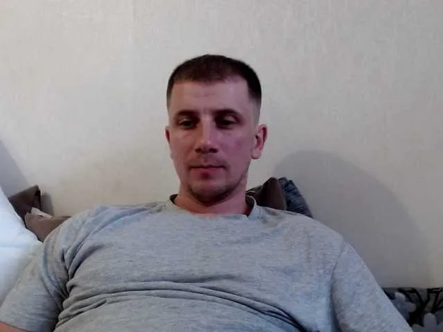 Live sex webcam photo for Niikhard #277939666