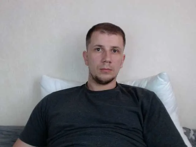 Live sex webcam photo for Niikhard #277976765