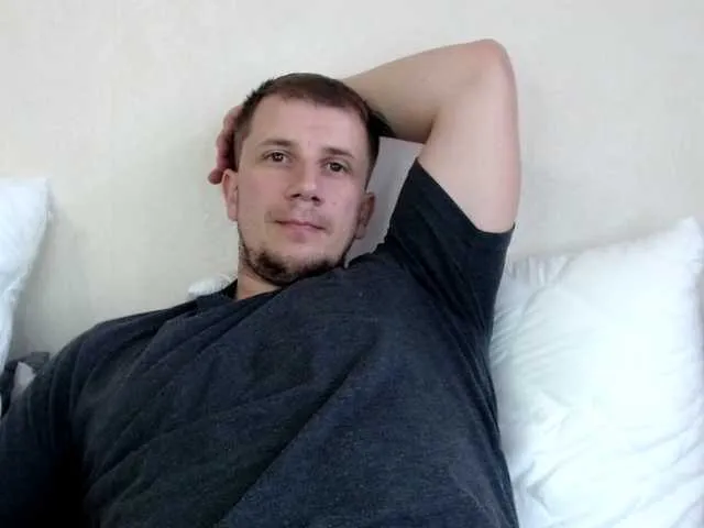 Live sex webcam photo for Niikhard #278016064