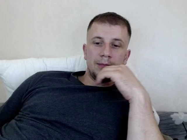 Live sex webcam photo for Niikhard #278151518