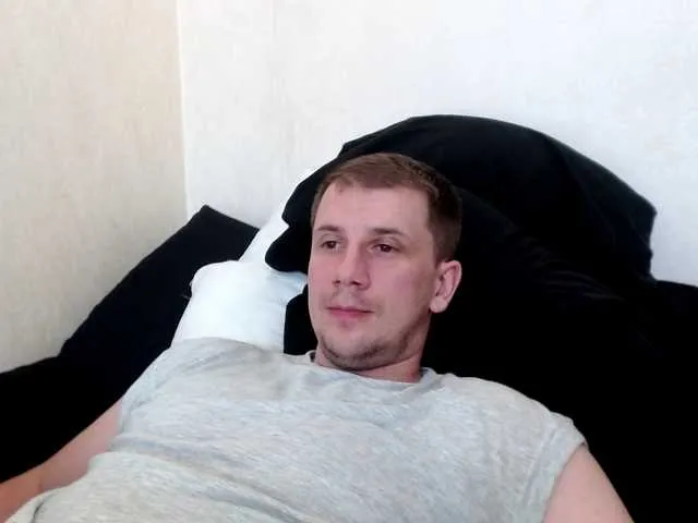 Live sex webcam photo for Niikhard #288883543