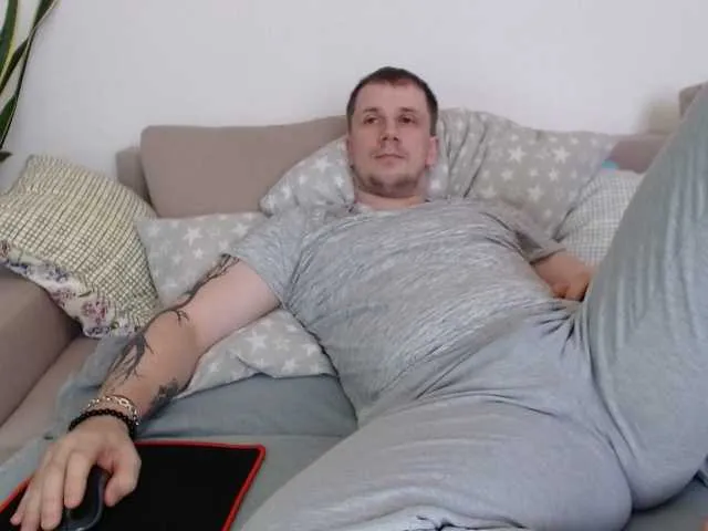 Live sex webcam photo for Niikhard #290868339