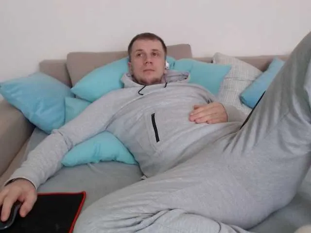 Live sex webcam photo for Niikhard #290977099