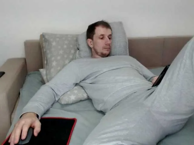 Live sex webcam photo for Niikhard #292241391