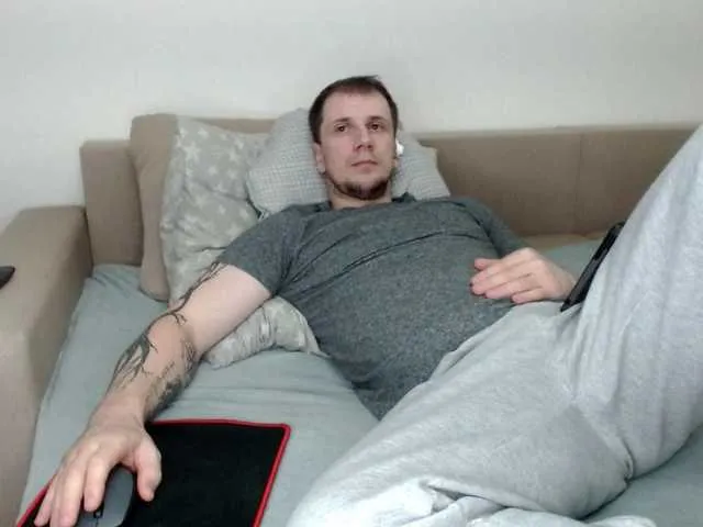 Live sex webcam photo for Niikhard #292262652