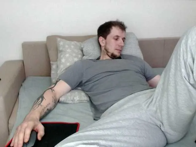 Live sex webcam photo for Niikhard #292407914