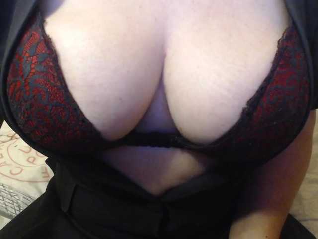Live sex webcam photo for Nika3Cams #273800868