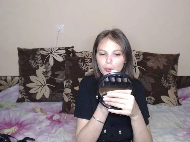 Live sex webcam photo for NikaFlameFox #291646448