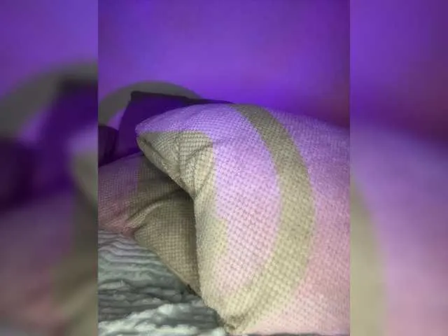 Live sex webcam photo for NikaLana #291280982