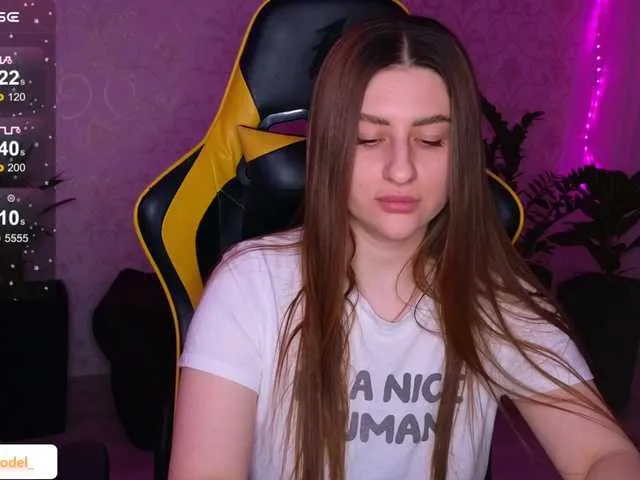 Live sex webcam photo for NikaMusic #290362849