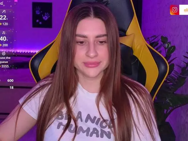 Live sex webcam photo for NikaMusic #290642965