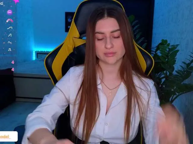 Live sex webcam photo for NikaMusic #290808382