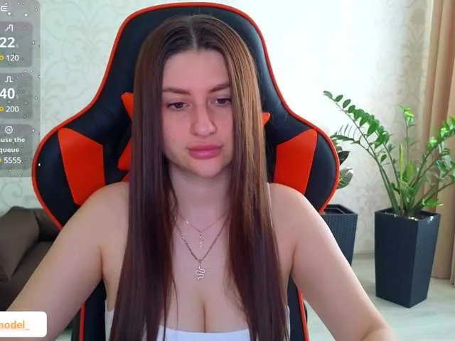 Live sex webcam photo for NikaMusic #291614287