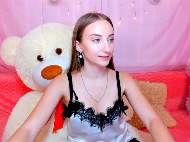 Live sex webcam photo for NikaNiksonn #271796733