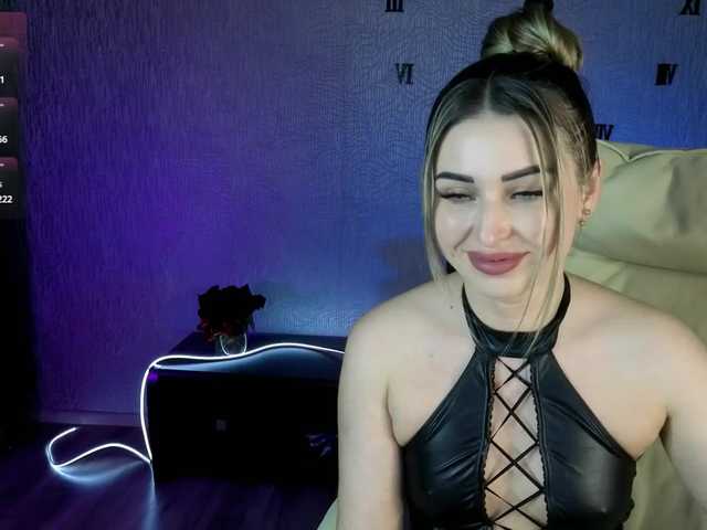 Live sex webcam photo for NikaStill #292147842