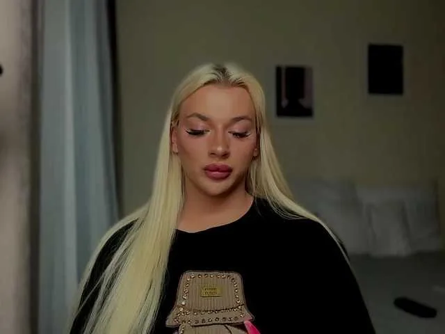 Live sex webcam photo for NikandJane #290493424