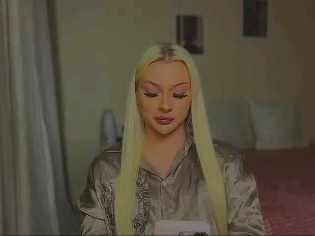 Live sex webcam photo for NikandJane #290590934