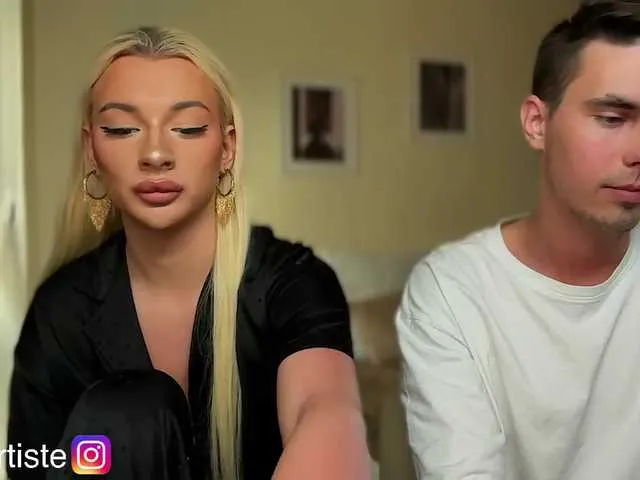 Live sex webcam photo for NikandJane #291240767