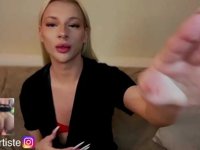 Live sex webcam photo for NikandJane #291372980