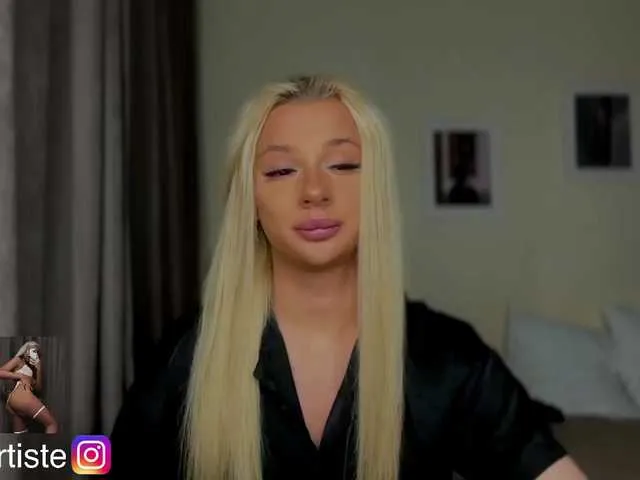 Live sex webcam photo for NikandJane #291937285