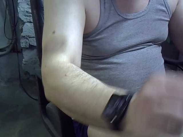 Live sex webcam photo for Nikdov3 #290790824