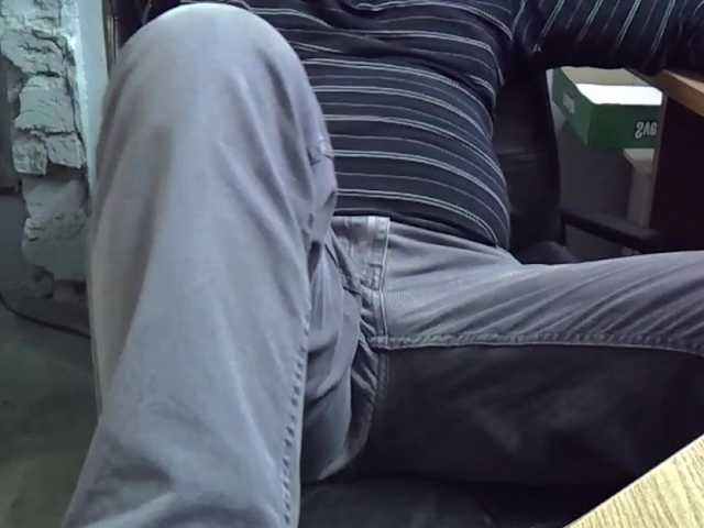 Live sex webcam photo for Nikdov3 #291104304