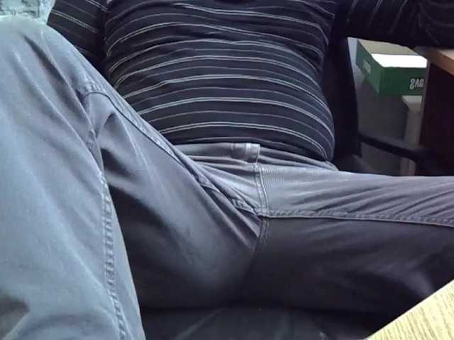 Live sex webcam photo for Nikdov3 #291111654