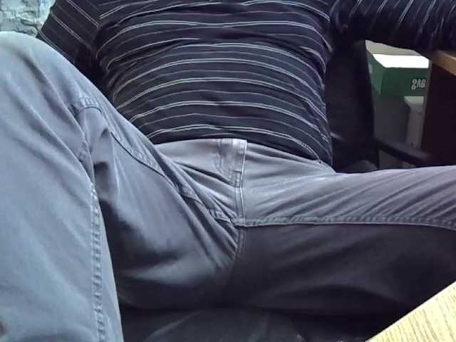 Live sex webcam photo for Nikdov3 #291144324