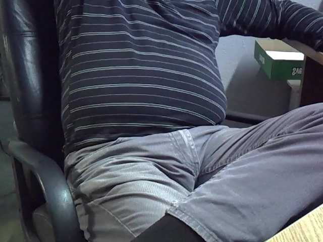 Live sex webcam photo for Nikdov3 #291189904