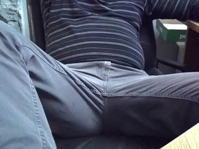 Live sex webcam photo for Nikdov3 #291203828