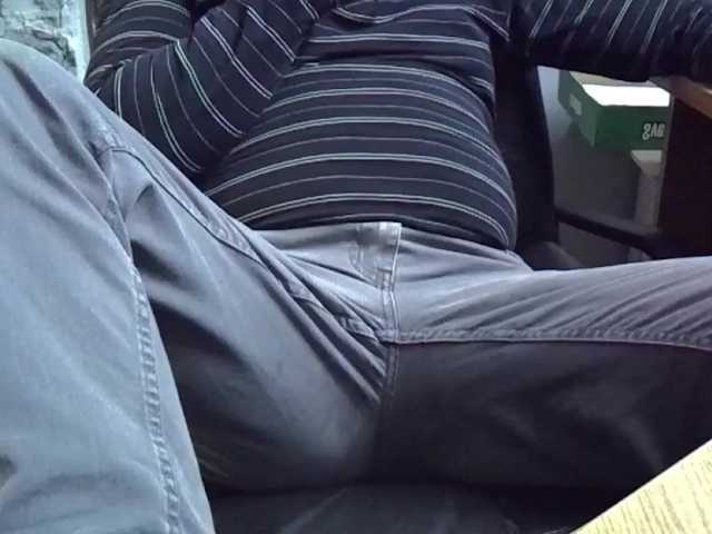 Live sex webcam photo for Nikdov3 #291278145