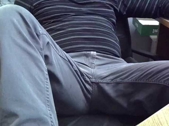 Live sex webcam photo for Nikdov3 #291292117