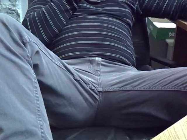 Live sex webcam photo for Nikdov3 #291382351