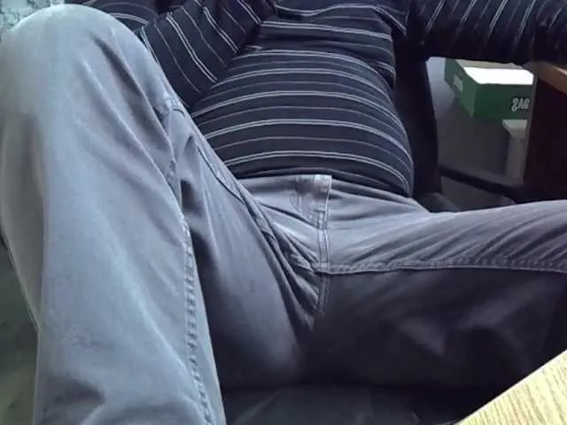 Live sex webcam photo for Nikdov3 #291593511