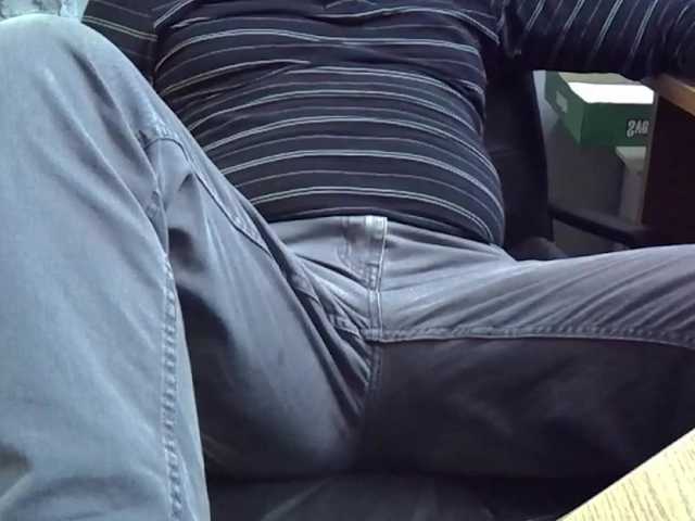 Live sex webcam photo for Nikdov3 #291639336