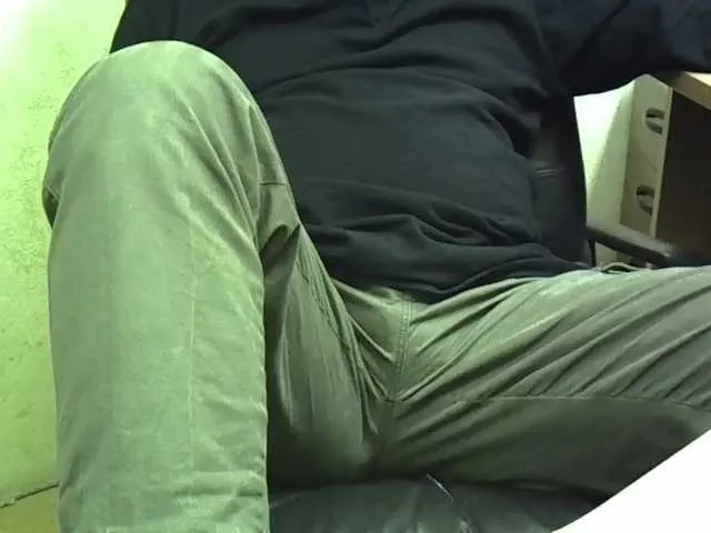 Live sex webcam photo for Nikdov3 #293092498