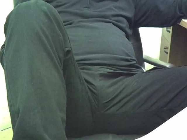 Live sex webcam photo for Nikdov3 #293599644