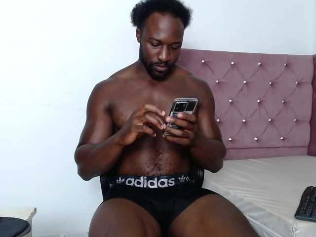 Live sex webcam photo for NikeBlack #292227955