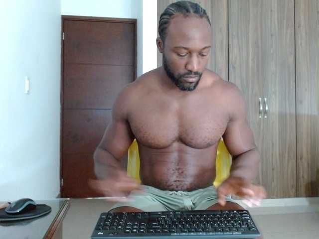 Live sex webcam photo for NikeBlack #294388261