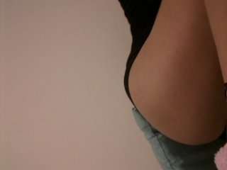 Live sex webcam photo for Niki69xxx #136173773