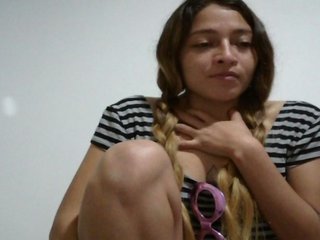 Live sex webcam photo for Niki69xxx #161988209