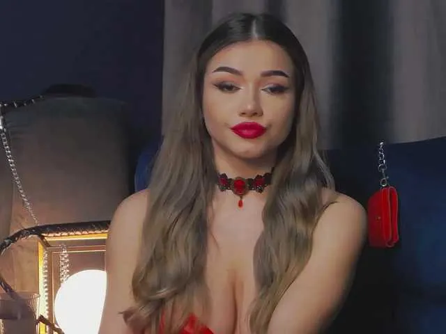 Live sex webcam photo for NikiBryce #290171403