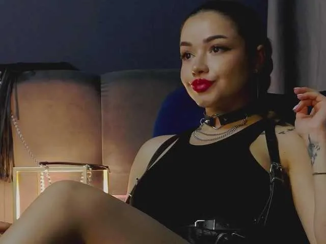 Live sex webcam photo for NikiBryce #291426464