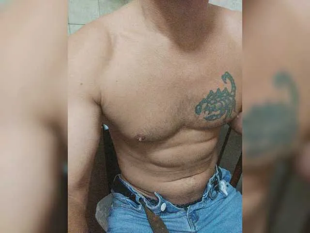 Live sex webcam photo for Nikitos126a #276963962