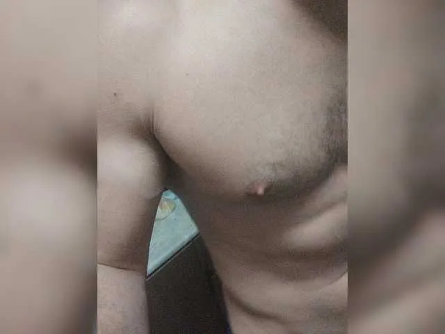 Live sex webcam photo for Nikitos126a #277633446