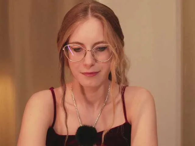 Live sex webcam photo for Nikki-Gia #291268292