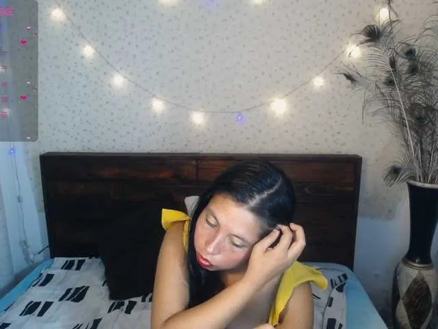 Live sex webcam photo for NikkiMilky #290463845
