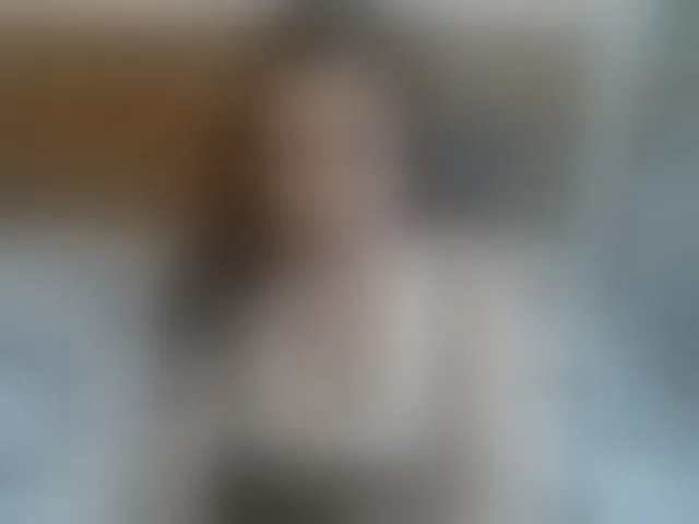 Live sex webcam photo for NikkiMilky #292331736