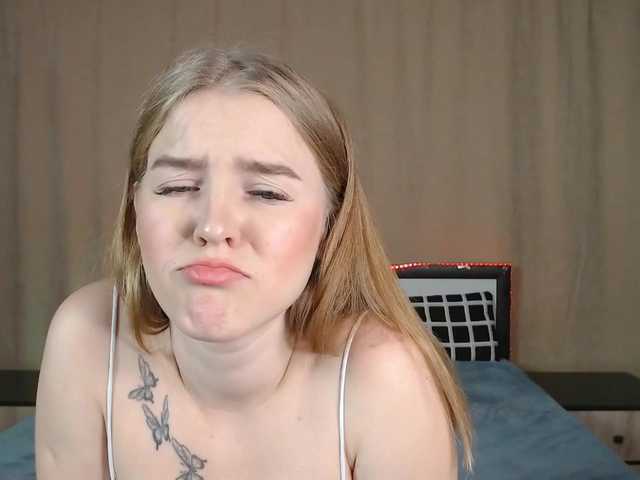 Live sex webcam photo for NikkiSol #274342223