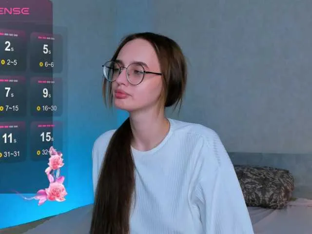 Live sex webcam photo for NikkiBly #278201098